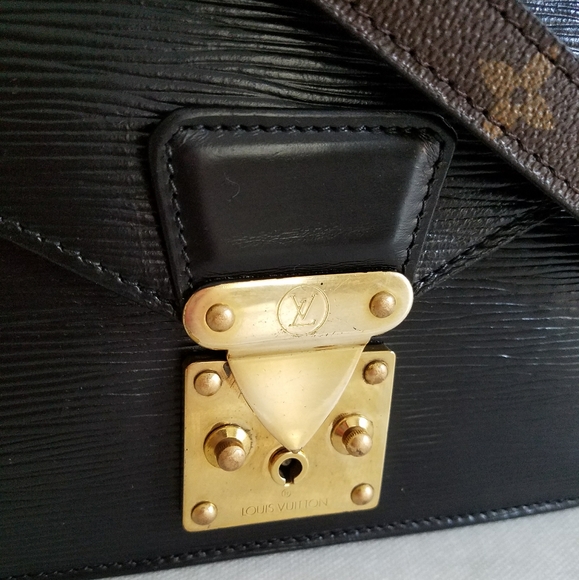 Louis Vuitton Monceau Small Crossbody - Picture 7 of 8